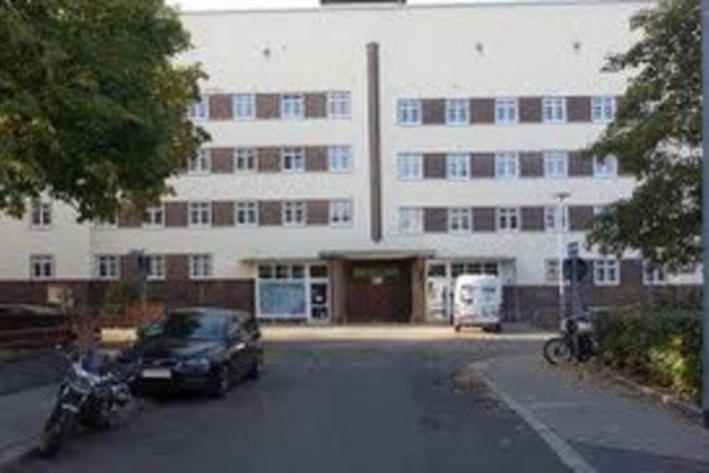 Zentrumsnahes Monteurszimmer Érfurt Exterior foto